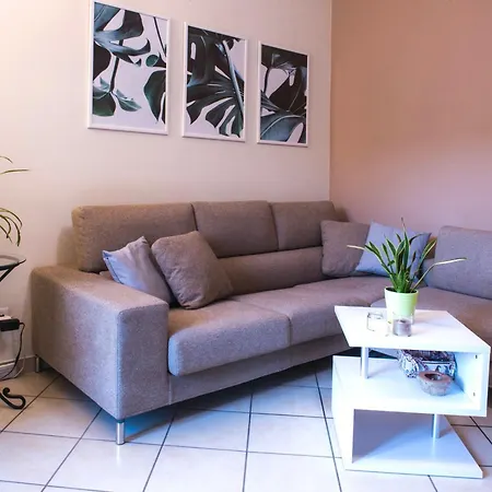 Apartamento Riní House,casa Elegante Affacciata Sulla Valle Umbra *