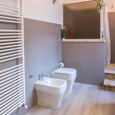 Riní House,casa Elegante Affacciata Sulla Valle Umbra *